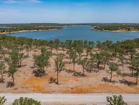 Bowie, TX 76230 Montague County