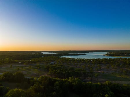 Bowie, TX 76230 Montague County