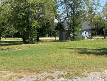 Ladonia, TX 75449 Fannin County