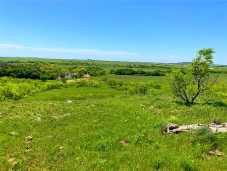 Bowie, TX 76230 Montague County