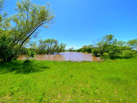 Bowie, TX 76230 Montague County