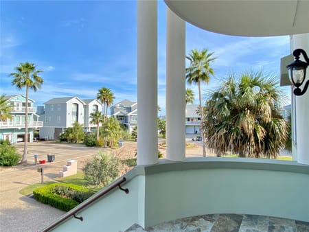 Tiki Island, TX 77554 Galveston County