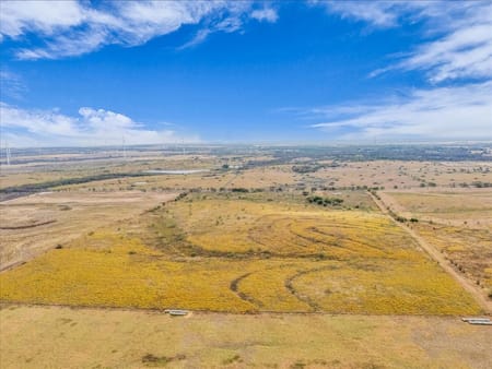 Mount Calm, TX 76673 Hill County