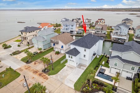 Tiki Island, TX 77554 Galveston County