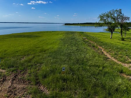 Windom, TX 75492 Fannin County