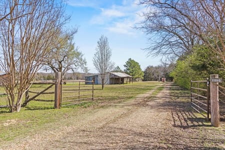 Ivanhoe, TX 75447 Fannin County