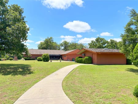 Bowie, TX 76230 Montague County