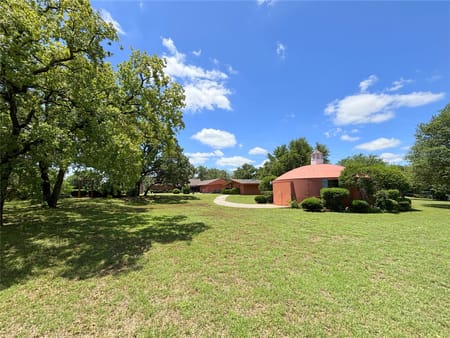 Bowie, TX 76230 Montague County