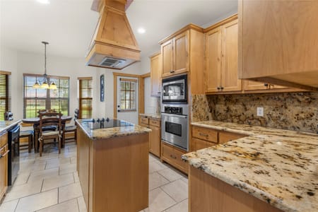 Whitesboro, TX 76273 Grayson County