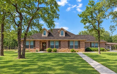 Bowie, TX 76230 Montague County