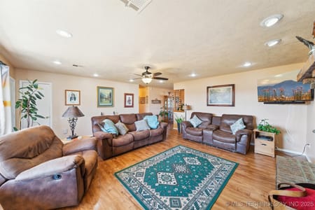 Adair, OK 74330 Mayes County