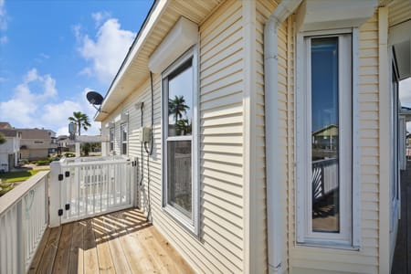 Tiki Island, TX 77554 Galveston County