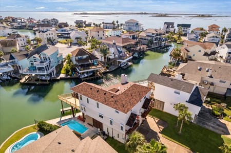 Tiki Island, TX 77554 Galveston County