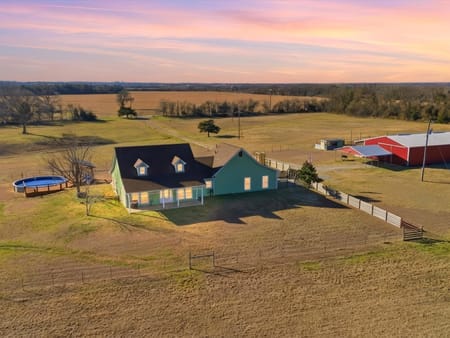 Windom, TX 75492 Fannin County