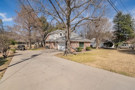 De Cordova, TX 76049 Hood County