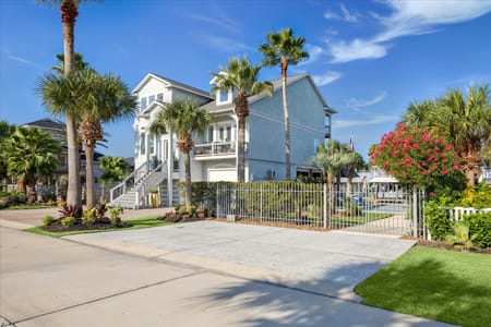 Tiki Island, TX 77554 Galveston County