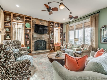 Carlton Landing, OK 74432 Pittsburg County