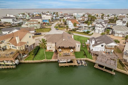 Tiki Island, TX 77554 Galveston County