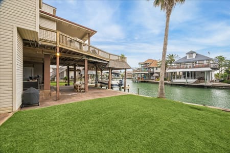 Tiki Island, TX 77554 Galveston County
