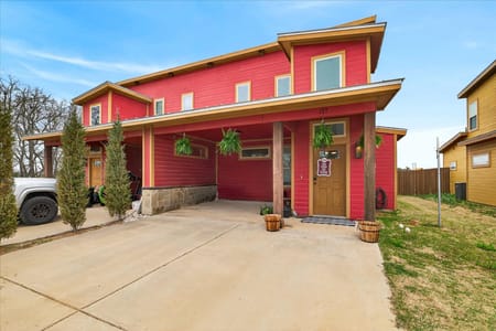 Tioga, TX 76271 Grayson County