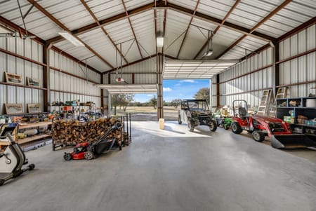Tioga, TX 76271 Grayson County