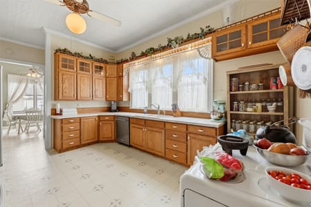 Bowie, TX 76230 Montague County