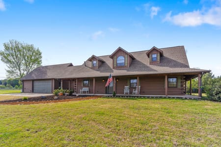 Van Alstyne, TX 75495 Grayson County