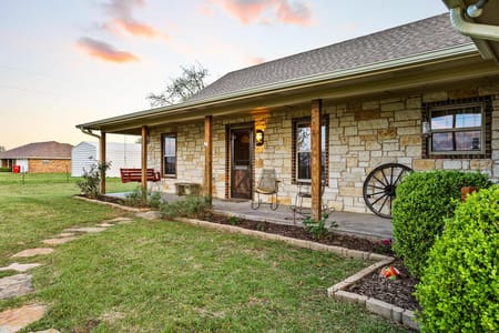 Leonard, TX 75452 Fannin County