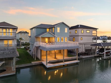 Tiki Island, TX 77554 Galveston County