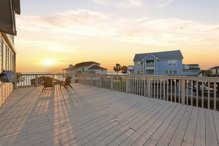 Tiki Island, TX 77554 Galveston County