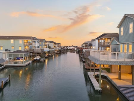 Tiki Island, TX 77554 Galveston County