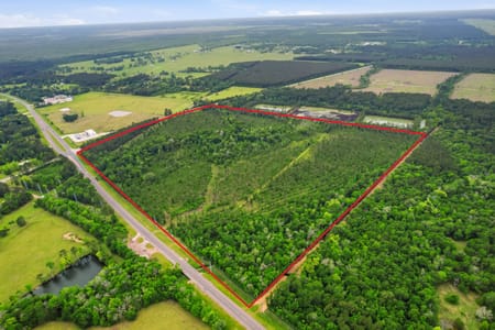 Hull, TX 77564 Liberty County