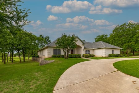 Runaway Bay, TX 76426 Wise County