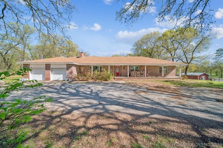 Locust Grove, OK 74352 Mayes County