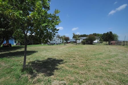 Savoy, TX 75479 Fannin County