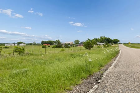 Leonard, TX 75452 Fannin County