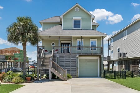 Tiki Island, TX 77554 Galveston County