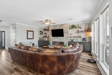 Tiki Island, TX 77554 Galveston County