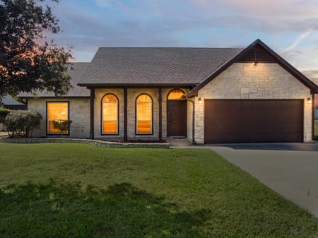 Itasca, TX 76055 Hill County