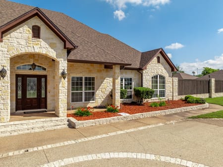 Itasca, TX 76055 Hill County