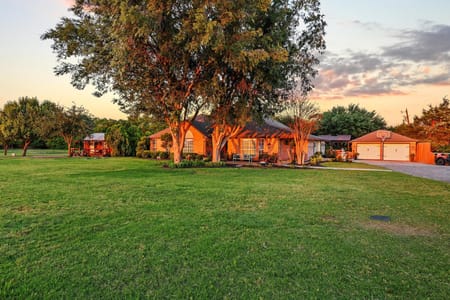 Trenton, TX 75490 Fannin County