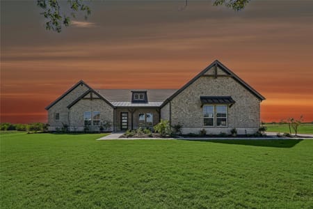 Leonard, TX 75452 Fannin County