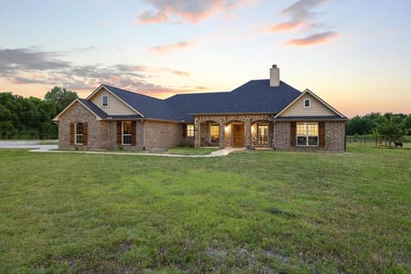Trenton, TX 75490 Fannin County