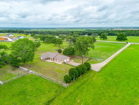 Covington, TX 76636 Hill County