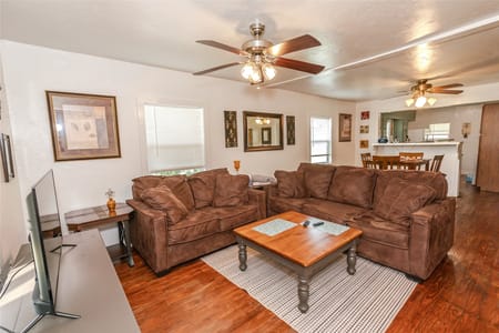 Bowie, TX 76230 Montague County