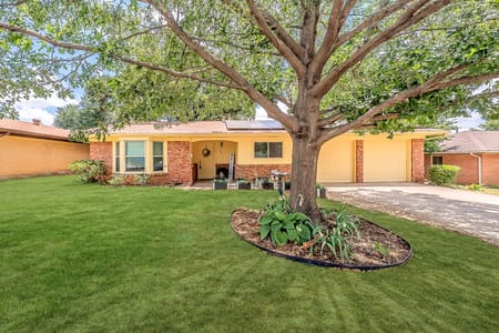 Euless, TX 76040 Tarrant County