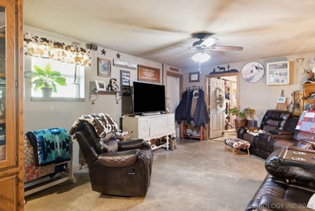 Chouteau, OK 74337 Mayes County