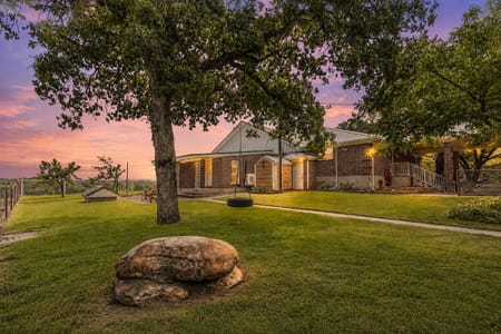 Forestburg, TX 76239 Montague County