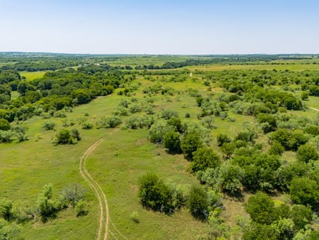 Bowie, TX 76230 Montague County