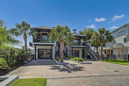 Tiki Island, TX 77554 Galveston County